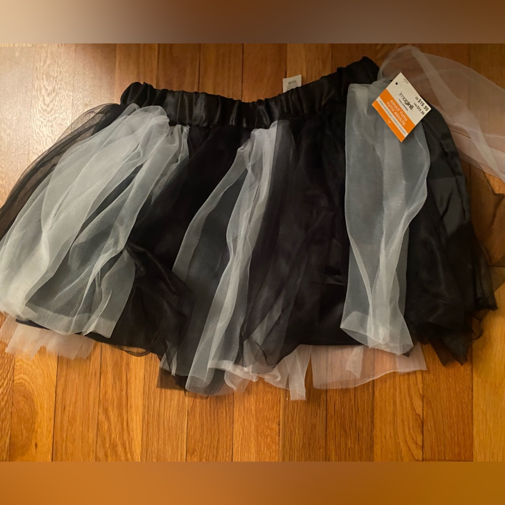 Women’s black and white tutu